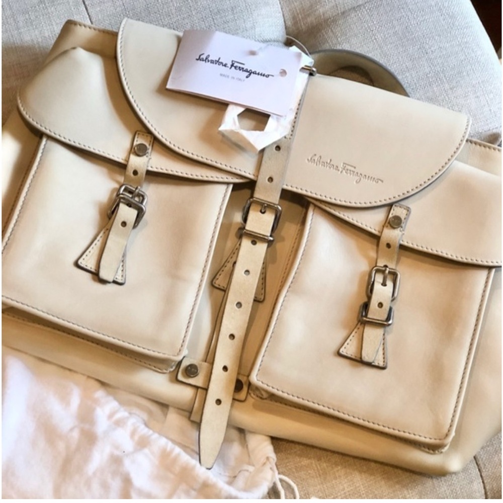 NWT, Rare Salvatore Ferragamo Spring 2017 Fanny bag unisex